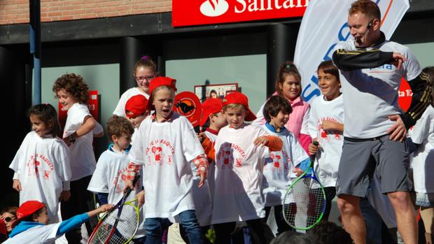 Más de 600 niños participaron en el Día de la Raqueta de Talavera