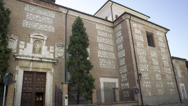 Fachada del convento de las Clarisas Franciscanas de Valdemoro