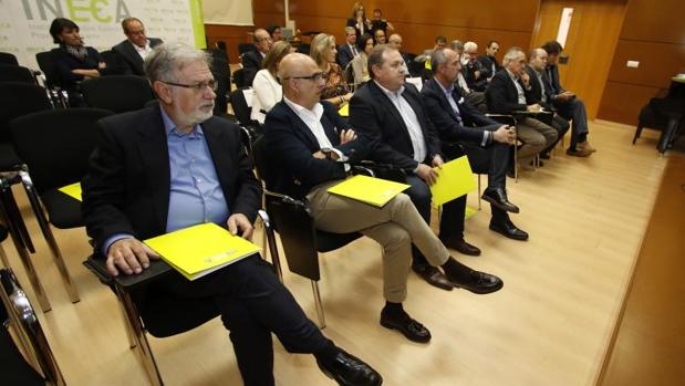 Representantes empresariales y directivos en la jornada sobre financiación de pymes de INECA