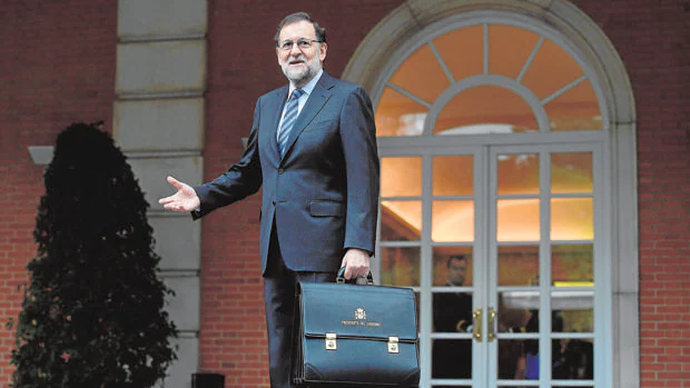 El presidente del Gobierno, Mariano Rajoy, en el Palacio de la Moncloa