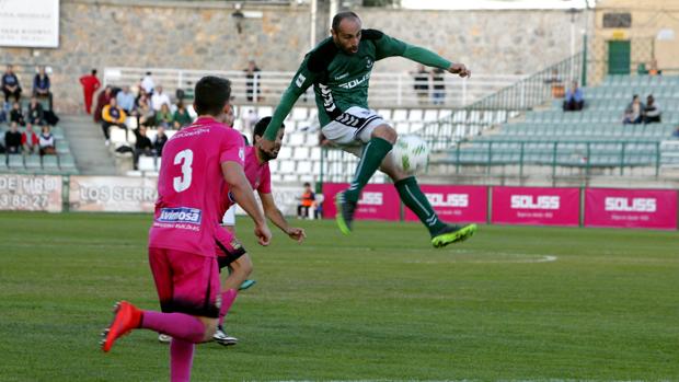 1-0: Un obús de Jokin Esparza da la victoria al Toledo