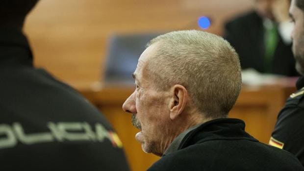 El «violador de la Diagonal», sentado en el banquillo durante una de las sesiones del juicio