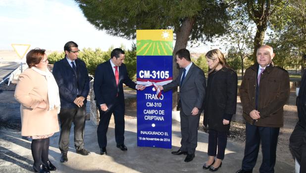 Momento de la inauguración de los accesos arreglados en Campo de Criptana