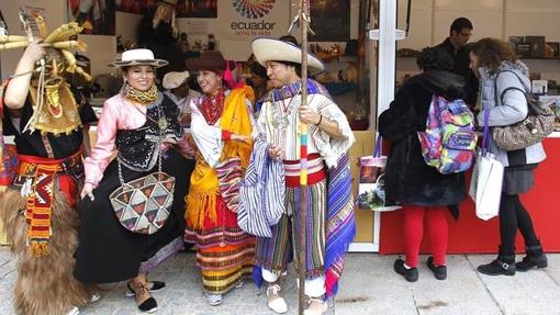 Puesto de Ecuador en la Feria Internacional de las Culturas, en el centro cultural Conde Duque