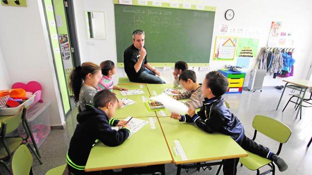 Alumnos de Primaria en un colegio alicantino