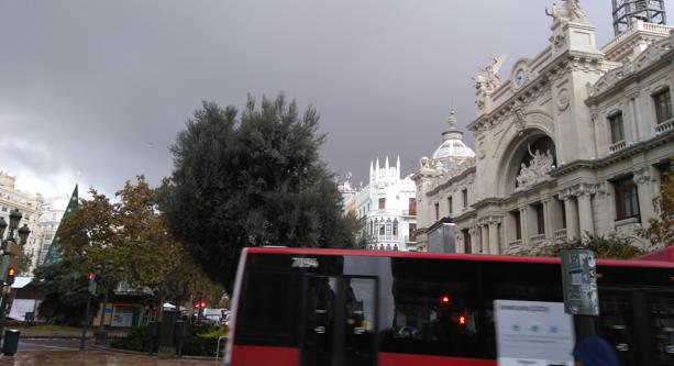 Imagen tomada este lunes en la plaza del Ayuntamiento de Valencia