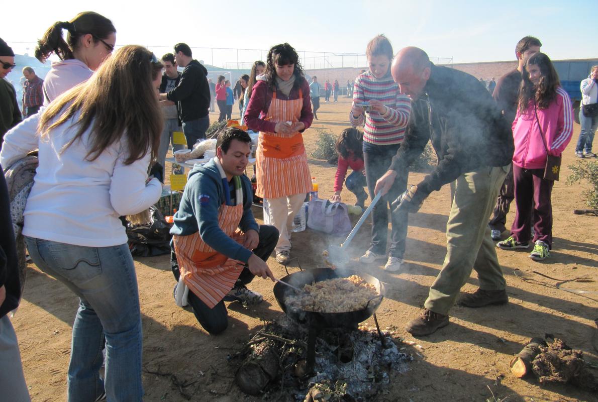 El Concurso de Migas forma parte del programa navideño de Urda