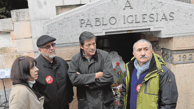 La gestora del PSOE pide a Sánchez que aparque su «agenda personal»