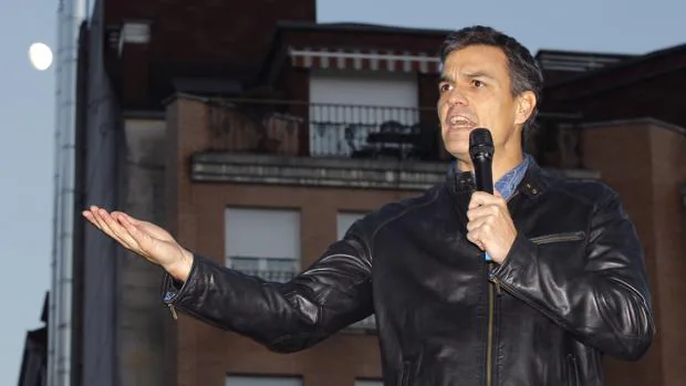 Pedro Sánchez ha criticado la actuación de la Gestora en su acto en Asturias