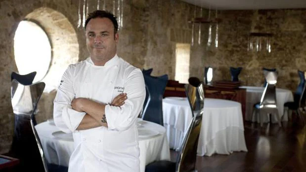 Ángel León es el propietario del restaurante Aponiente de dos Estrellas Michelín en El Puerto de Santa María