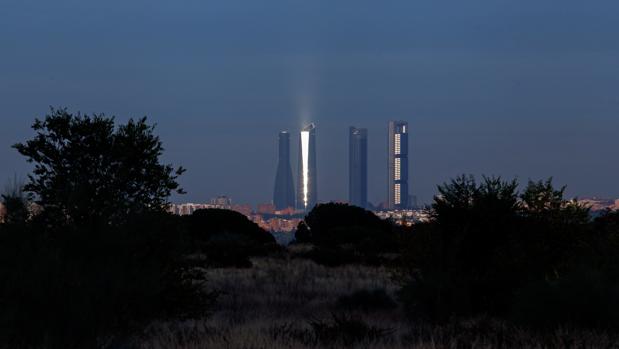 Las Cuatro Torres, entre la boina de contaminación