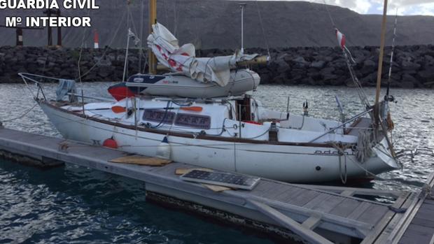 El velero en el que la pareja se trasladó a La Graciosa,