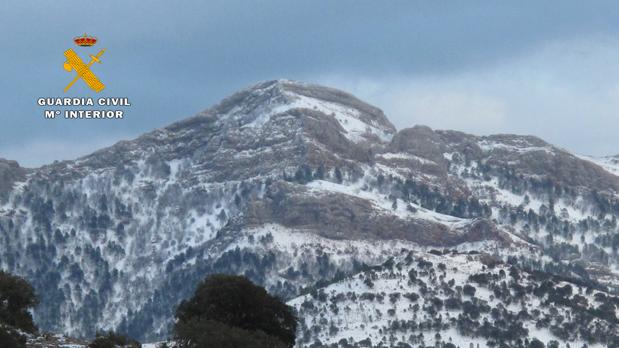 El monte de Bogarra, nevado por el temporal de los últimos días