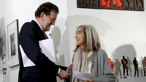 Mariano Rajoy saluda a la viuda de Jorge Luis Borges, María Kodama, en Nueva York