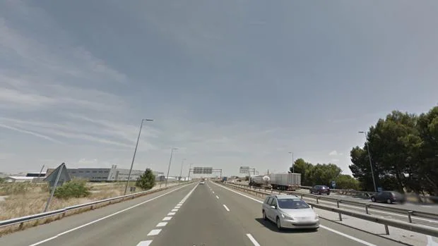 Tramo de la A-68 a su paso por el término municipal de Sobradiel, muy próximo a Zaragoza capital