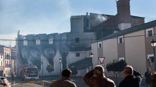 Un incendio calcina una fábrica de harinas recién renovada en San Esteban de Gormaz