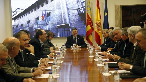 Imagen de Puig tomada este lunes durante su reunión con la federación de regantes