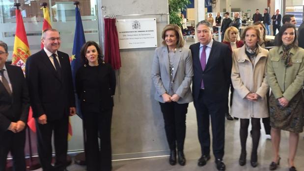 Soraya Sáenz de Santamaría y Fátima Báñez han inaugurado la Oficina de la Seguridad Social en Reus