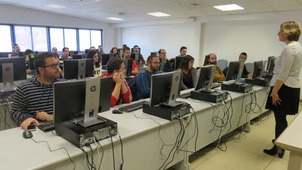 Participantes en Ciudad Real del primero de los cursos de Telefónica