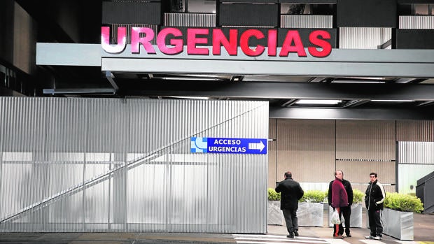 Llega la gripe y se colapsan las urgencias, ¿qué falla en el sistema sanitario?