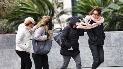 Imagen del temporal de viento en Valencia, esta mañana