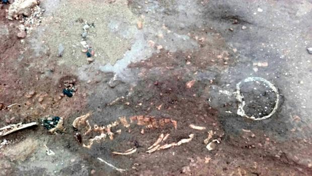 Alicante: El temporal deja al descubierto un esqueleto de una persona muerta hace veinte años