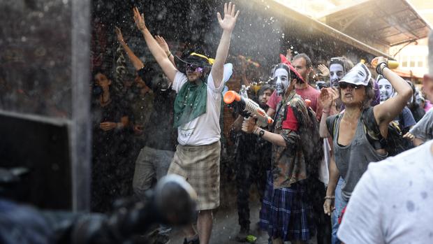 Protesta contra el desalojo de "banco expropiado"