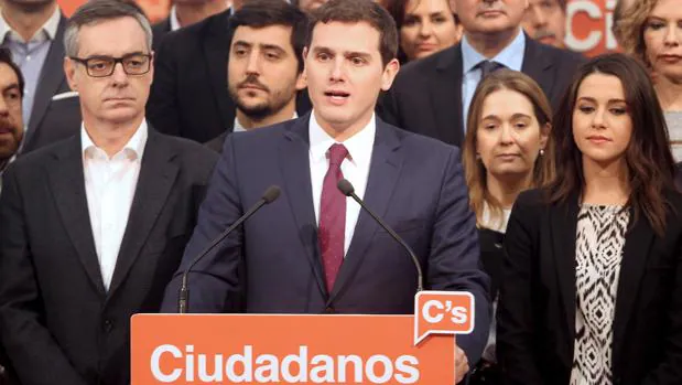 Habrá primarias en Ciudadanos: dos afiliados de base rivalizarán con Albert Rivera
