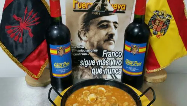 Judías estofadas con chirlas y una foto de Franco, en Casa Pepe