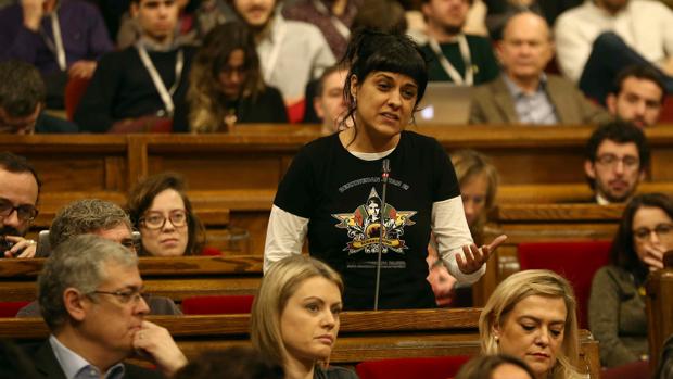 La CUP avala los presupuestos catalanes pero avisa que sin referéndum retirará su apoyo