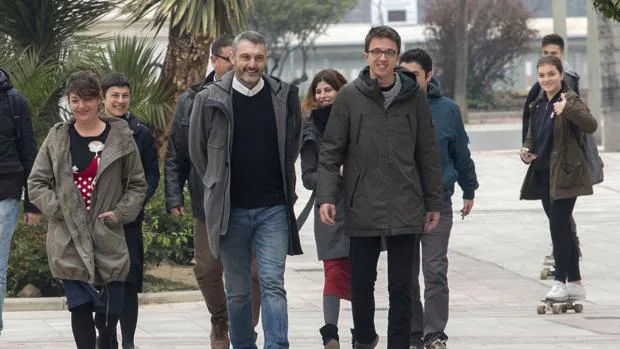 La guerra entre Iglesias y Errejón se traslada a las bases de Podemos