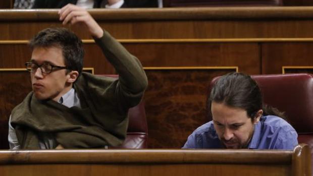 La guerra entre Iglesias y Errejón se traslada a las bases de Podemos