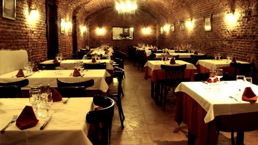 Salón del restaurante Villagodio de Madrid