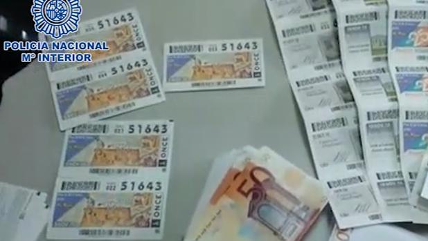 Los cupones de lotería que pretendían canjear por 7.000 euros