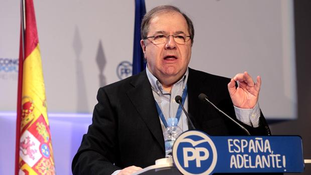 Herrera, durante su defensa de la Ponencia de Educación