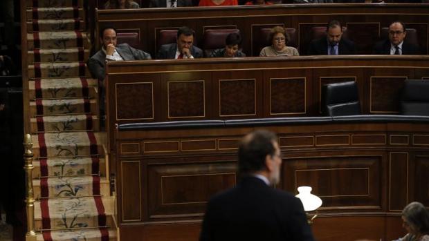 Rajoy interviene en la Cámara Baja ante la bancada socialista el pasado mes de noviembre