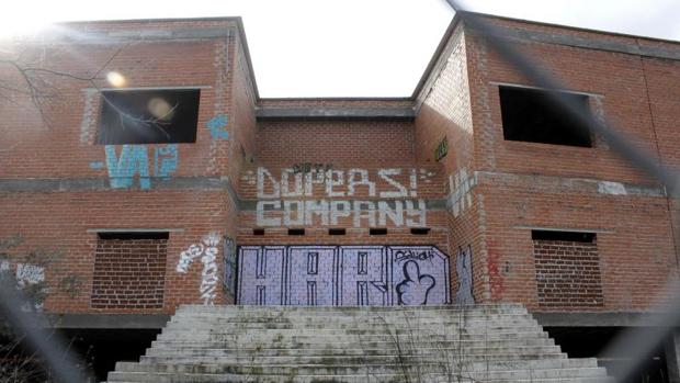 Las obras del Centro del Fuego están paralizadas y abandonadas