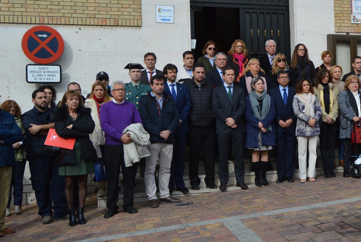 Concentración, este martes, ante la puerta de.l Ayuntamiento de Seseña