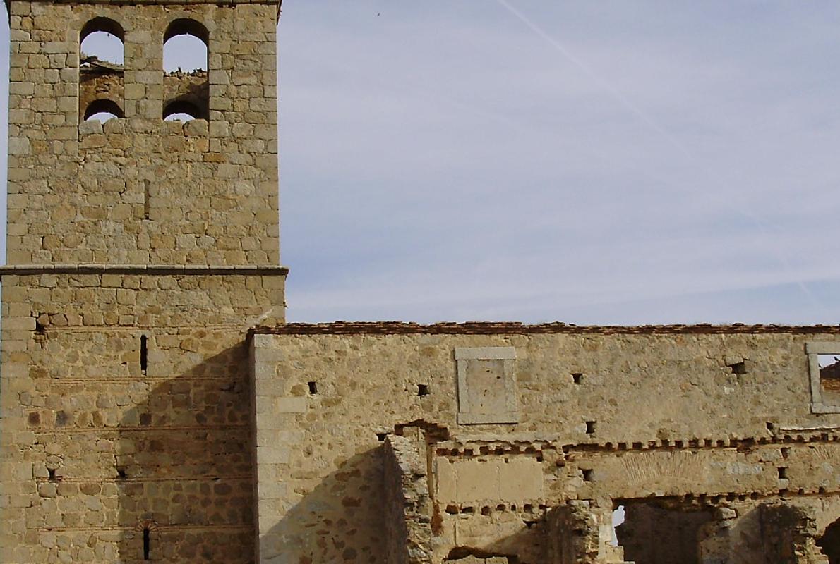 Ruinas de la antigua iglesia de Jumela, datada en el siglo XIV