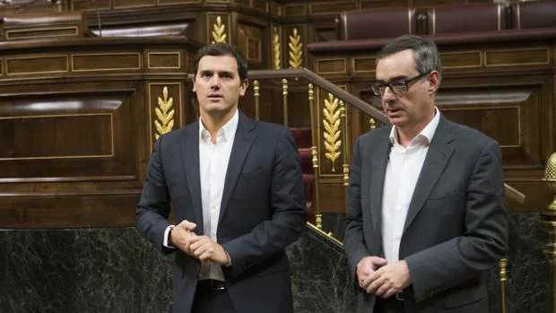 Albert Rivera y José Manuel Villegas en el Congreso de los Diputados