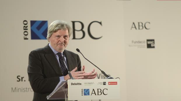 El ministro de Educación, Íñigo Méndez de Vigo, en el foro ABC