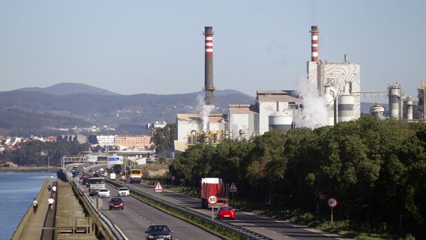 Factoría de Ence en la ría pontevedresa