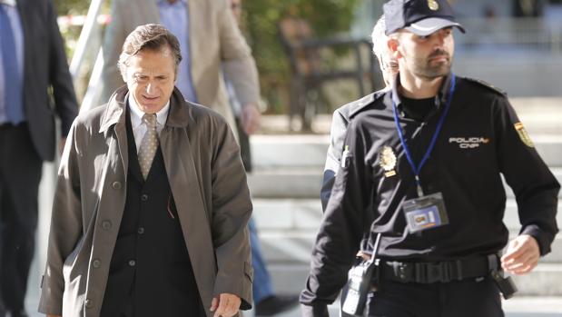 Josep Pujol Ferrusola ingresó 204 millones de pesetas en metálico en Andorra