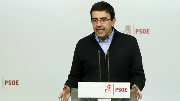 Mario Jiménez en rueda de prensa tras la reunión de la gestora socialista el pasado 6 de marzo