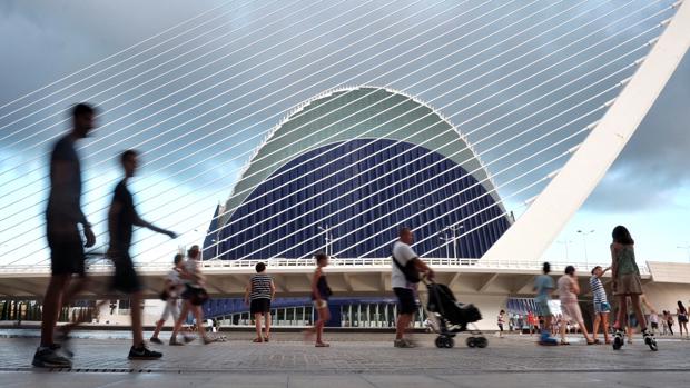 La Generalitat invertirá 4,6 millones para acabar el Ágora y poder albergar el Caixa Fórum