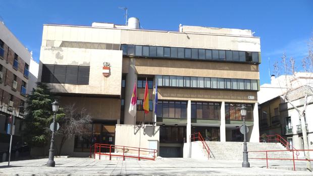 Fachada principal del Ayuntamiento de Puertollano