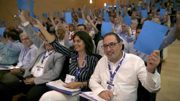 El secretario general de UDC, Ramon Espadaler, durante una de las votaciones del congreso del partido