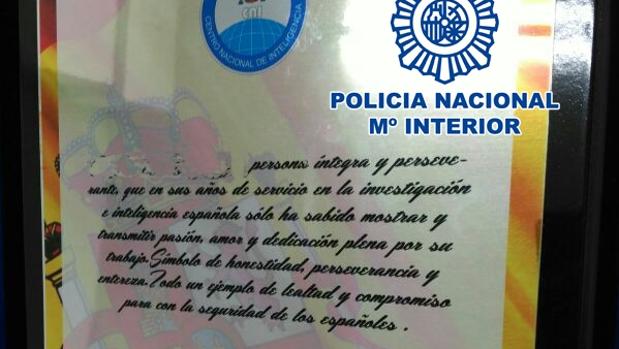 El líder de un partido canario levantó 48.000 euros como falso mando del CNI