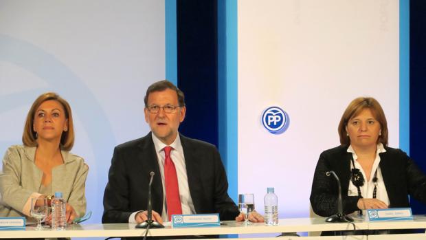 Imagen de Cospedal, Rajoy y Bonig en un acto celebrado en Alicante