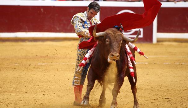 José Tomás, en la plaza de toros de San Sebastián